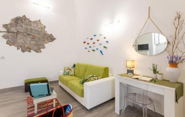 Iris Apartment, Comfort E Stile Nel Cuore Di Bisceglie Exterior foto