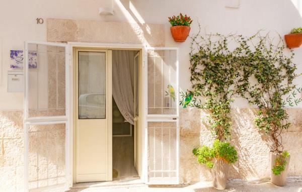 Iris Apartment, Comfort E Stile Nel Cuore Di Bisceglie Exterior foto